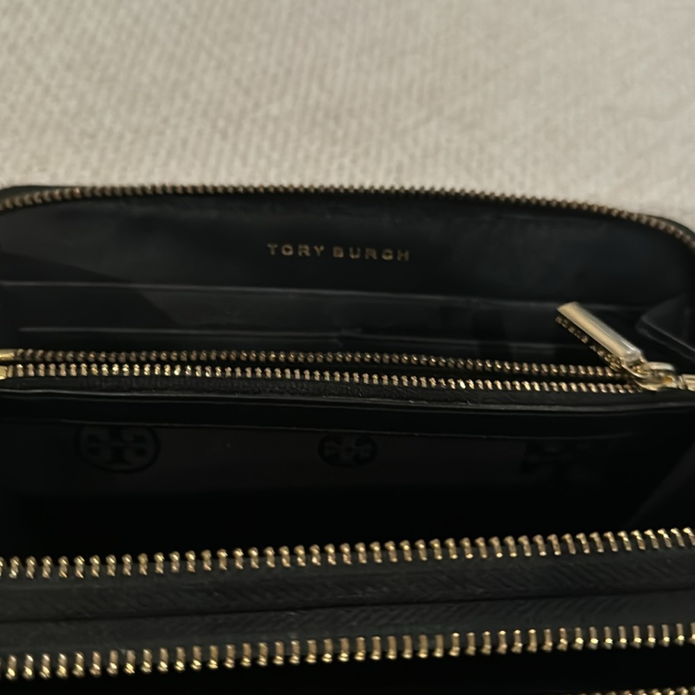 Tory Burch double zip Continental wallet - Picture 4 of 8